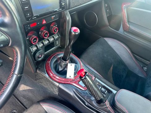 Used 2017 Subaru BRZ Limited w/ Performance Package RWD image 12