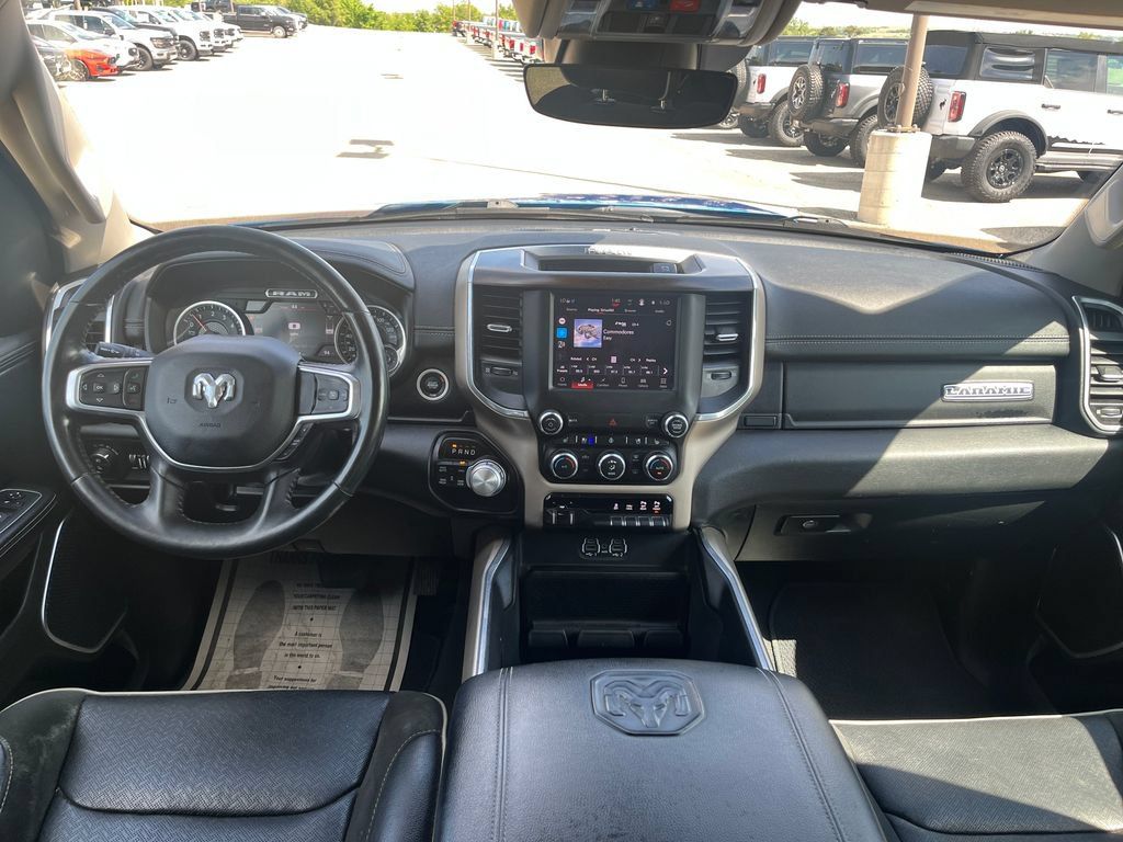 Used 2022 RAM 1500 Laramie AWD/4WD image 14