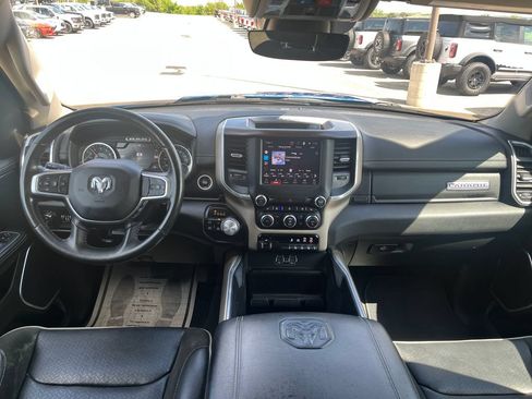 Used 2022 RAM 1500 Laramie AWD/4WD image 14