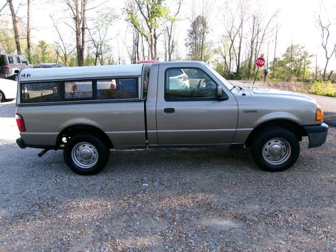 Used 2004 Ford Ranger XL image 9