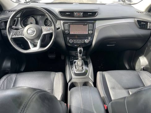 Certified 2020 Nissan Rogue Sport SL w/ Premium Package AWD/4WD image 11