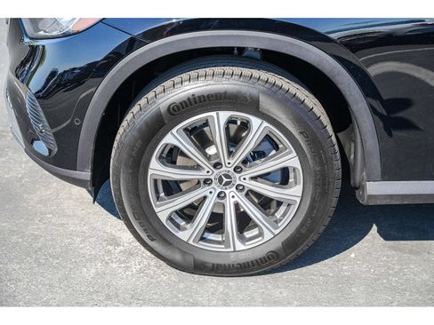Certified 2026 Mercedes-Benz GLC 300 4MATIC image 9