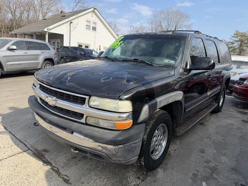 Used 2003 Chevrolet Suburban LT w/ LT Preferred Equipment Group image 4
