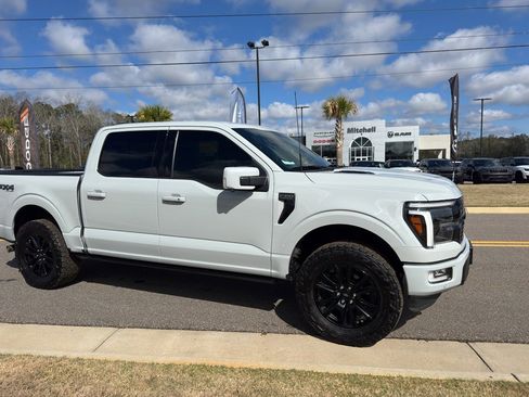 Used 2024 Ford F150 Platinum w/ FX4 Off-Road Package image 2