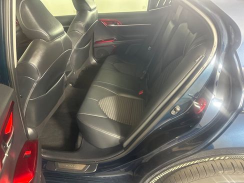 Used 2021 Toyota Camry SE FWD image 20