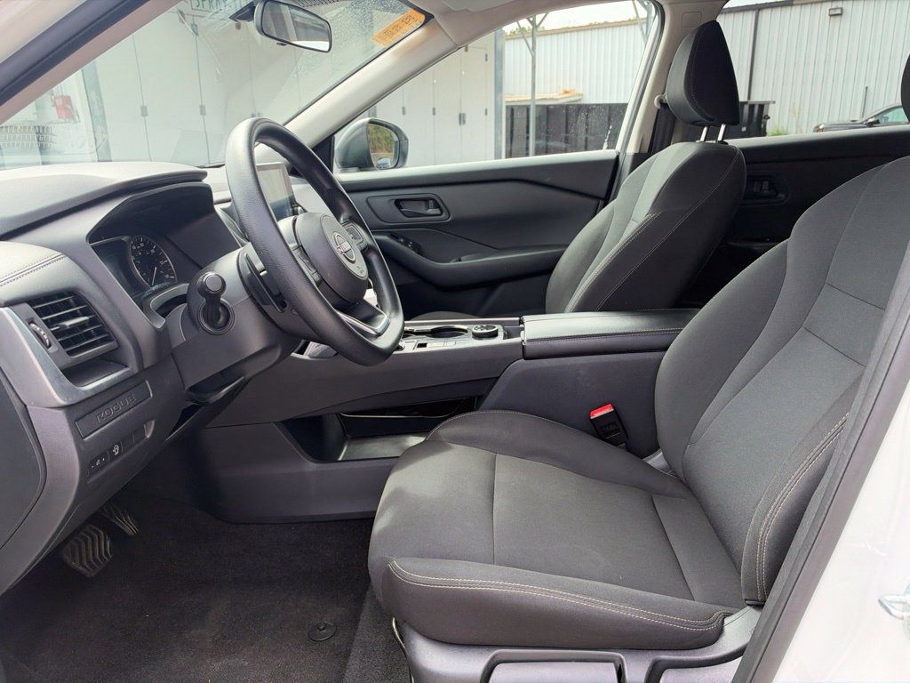 Used 2024 Nissan Rogue S AWD/4WD image 34
