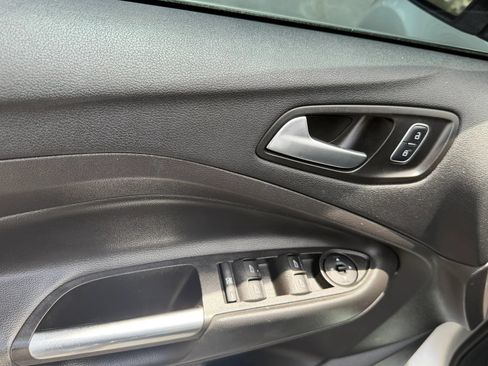Used 2018 Ford Escape SEL FWD image 31