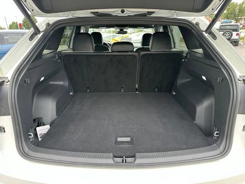 Certified 2025 Volkswagen Atlas Cross Sport SEL Premium R-Line AWD/4WD image 22