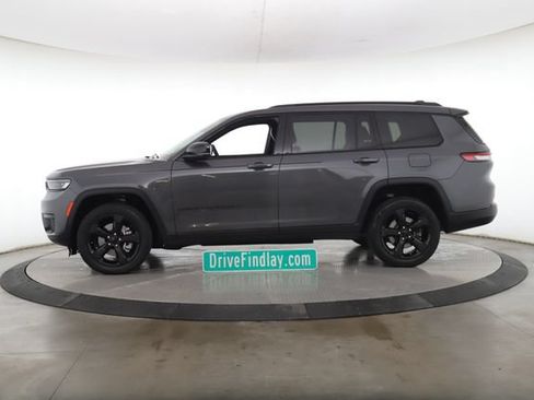 Used 2025 Jeep Grand Cherokee L Altitude AWD/4WD image 9