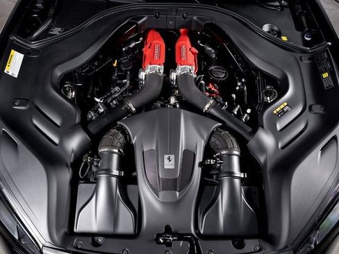 Certified 2019 Ferrari Portofino image 14