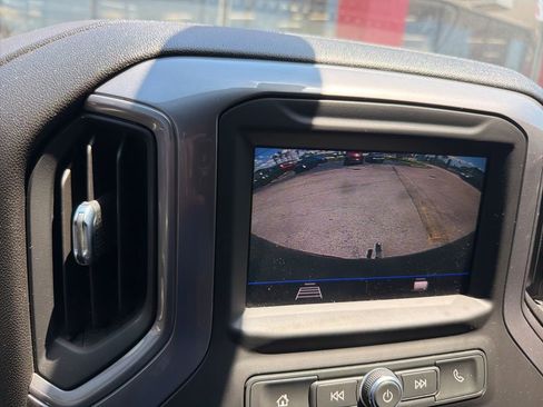 Used 2021 Chevrolet Silverado 1500 Custom RWD image 6