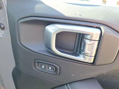 Used 2023 Jeep Wrangler Sahara w/ Cold Weather Group image 38