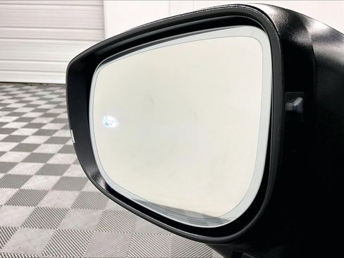 Used 2024 Subaru Crosstrek 2.5i Limited w/ Crosstrek Mirror Package AWD/4WD image 32