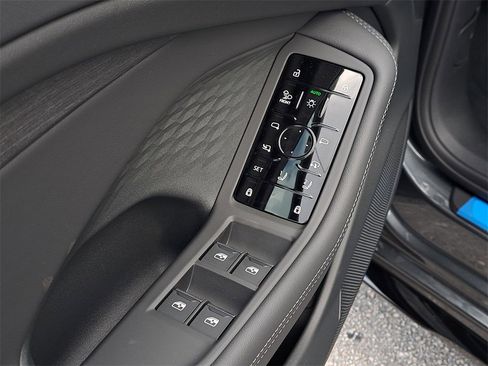 New 2026 Audi A6 Prestige image 22