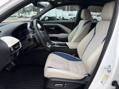 Certified 2025 Acura ADX A-Spec image 16