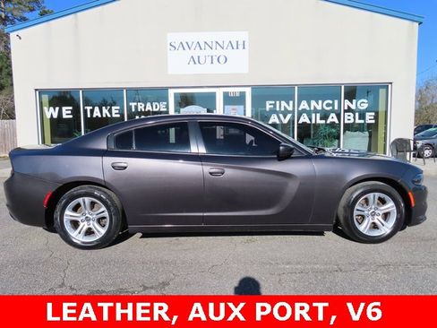 Used 2021 Dodge Charger SXT w/ Leather Interior Group image 2