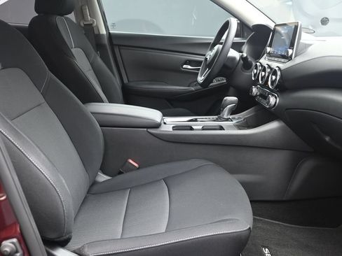 Used 2024 Nissan Sentra SV FWD image 35