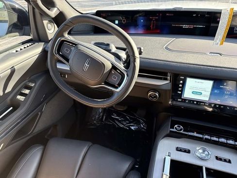 New 2026 Lincoln Navigator Reserve w/ Jet Appearance Package image 14