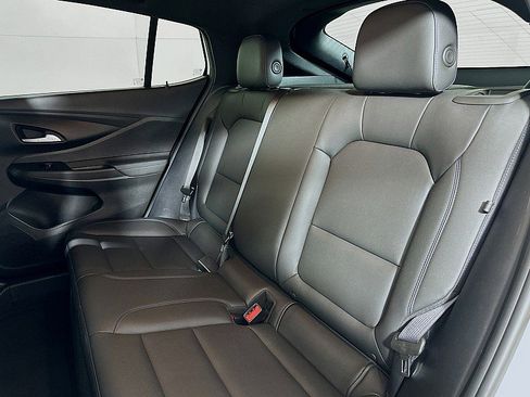 Used 2024 Buick Envista Sport Touring w/ Convenience I Package image 21