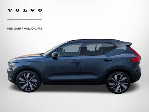 Used 2022 Volvo XC40 P8 Recharge Ultimate image 7