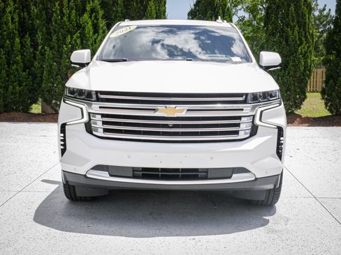 Used 2021 Chevrolet Suburban High Country AWD/4WD image 3