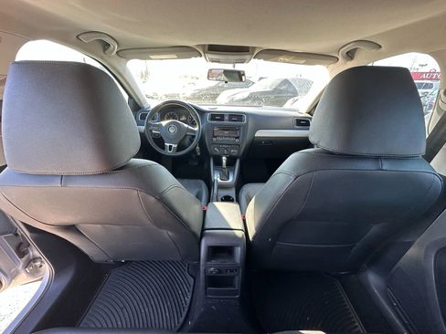 Used 2013 Volkswagen Jetta SE image 15