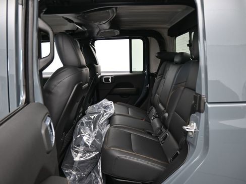 New 2026 Jeep Gladiator Sport image 24