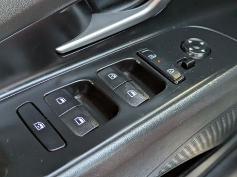 Certified 2024 Hyundai Elantra Limited image 24