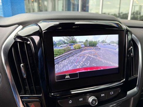 Used 2022 Chevrolet Traverse LT AWD/4WD image 26