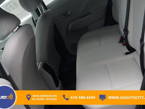 Used 2025 Hyundai Kona SEL image 14