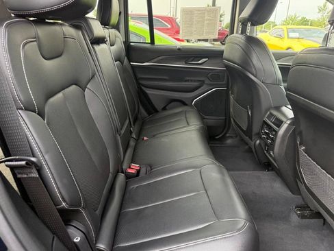 Certified 2023 Jeep Grand Cherokee 4WD 4xe w/ Luxury Tech Group II image 7