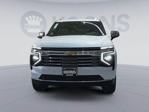 New 2026 Chevrolet Suburban Premier image 4