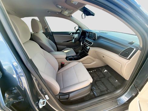 Used 2019 Hyundai Tucson SE image 30