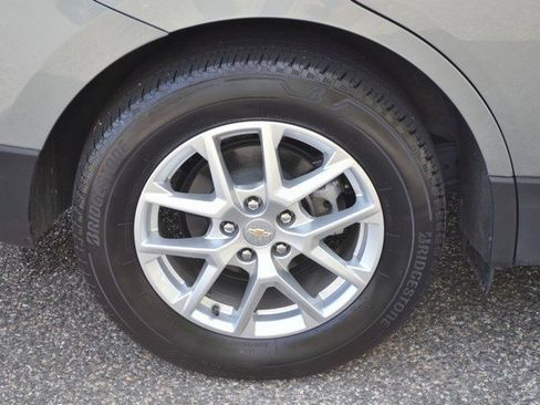 Used 2024 Chevrolet Equinox LT image 11