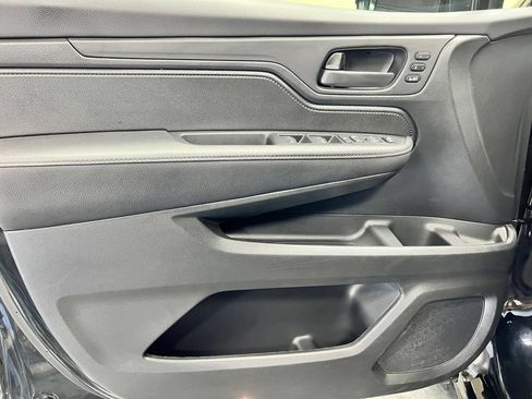 Used 2024 Honda Odyssey Sport image 25
