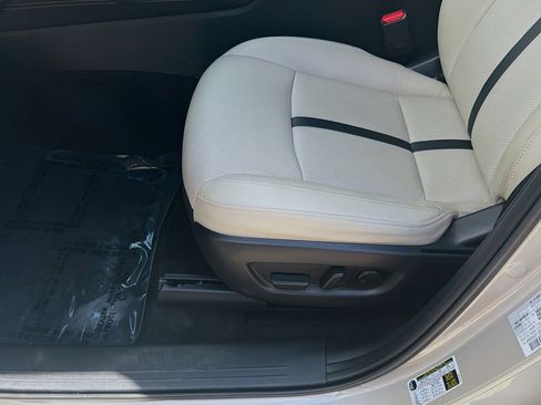 Used 2024 MAZDA CX-90 Plug-In Hybrid w/ Preferred image 17