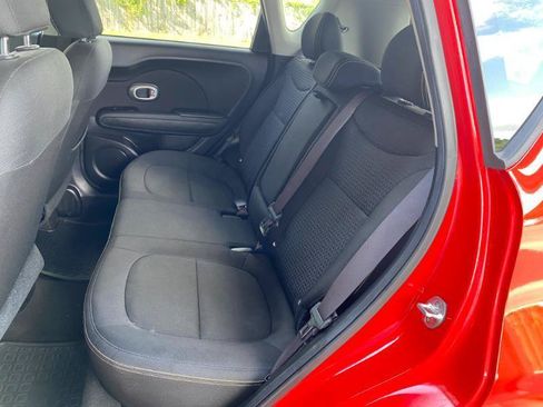 Used 2015 Kia Soul + FWD image 15