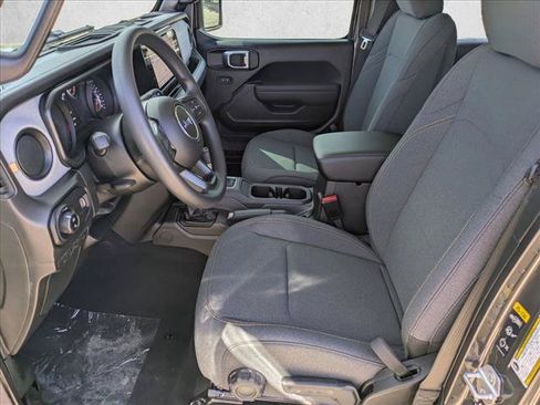 New 2026 Jeep Gladiator Sport AWD/4WD image 4
