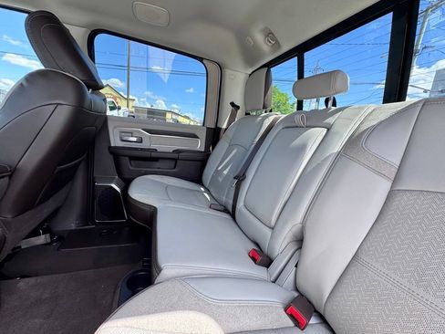 Used 2025 RAM 2500 Laramie AWD/4WD image 19