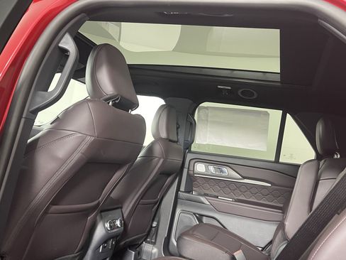 New 2026 Ford Explorer Platinum w/ LUX Leather Package AWD/4WD image 16