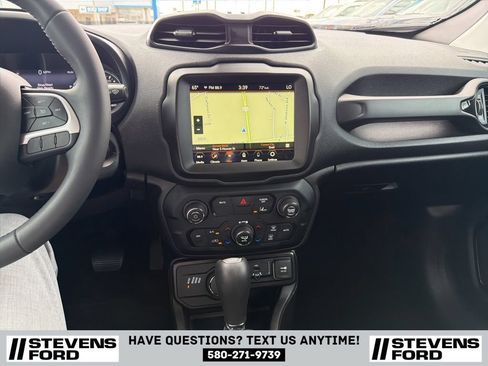 Used 2023 Jeep Renegade Altitude AWD/4WD image 25