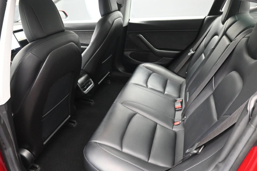 Used 2018 Tesla Model 3 Long Range RWD image 24