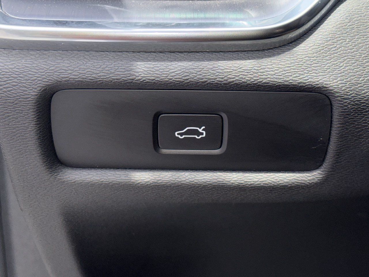 Used 2024 Volvo S60 B5 Core FWD image 11