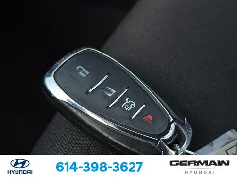 Used 2022 Chevrolet Malibu LS FWD image 34
