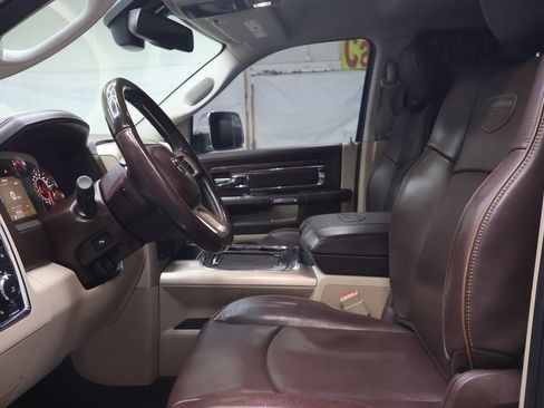 Used 2018 RAM 1500 Laramie Longhorn image 17