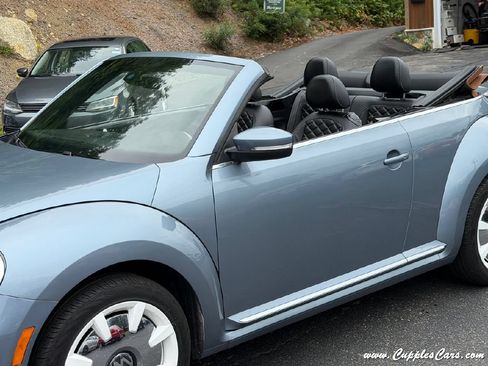 Used 2019 Volkswagen Beetle 2.0T Final Edition SEL FWD image 35