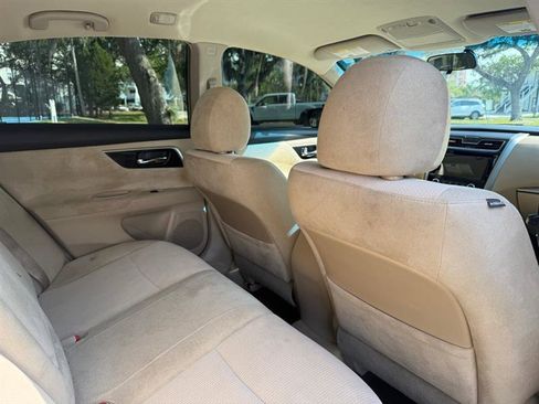 Used 2013 Nissan Altima 2.5 S FWD image 16