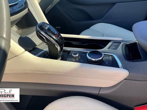 Used 2022 Cadillac XT5 Premium Luxury w/ Technology Package image 14