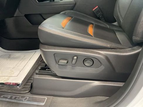 Used 2024 GMC Sierra 1500 AT4 w/ AT4 Premium Package image 17