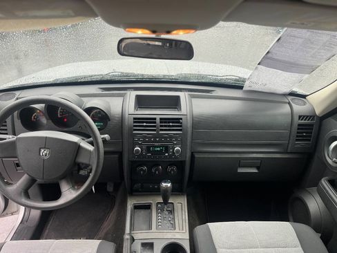 Used 2007 Dodge Nitro SXT image 19